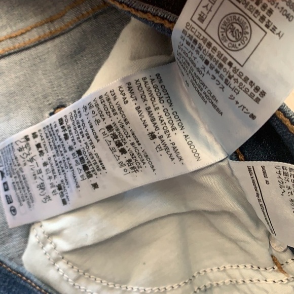 Levi's‎ Classic Bermuda shorts size 32 denim casual - Picture 9 of 12